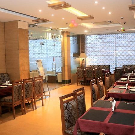 Modi Hotel & Resorts Pinjaur 外观 照片