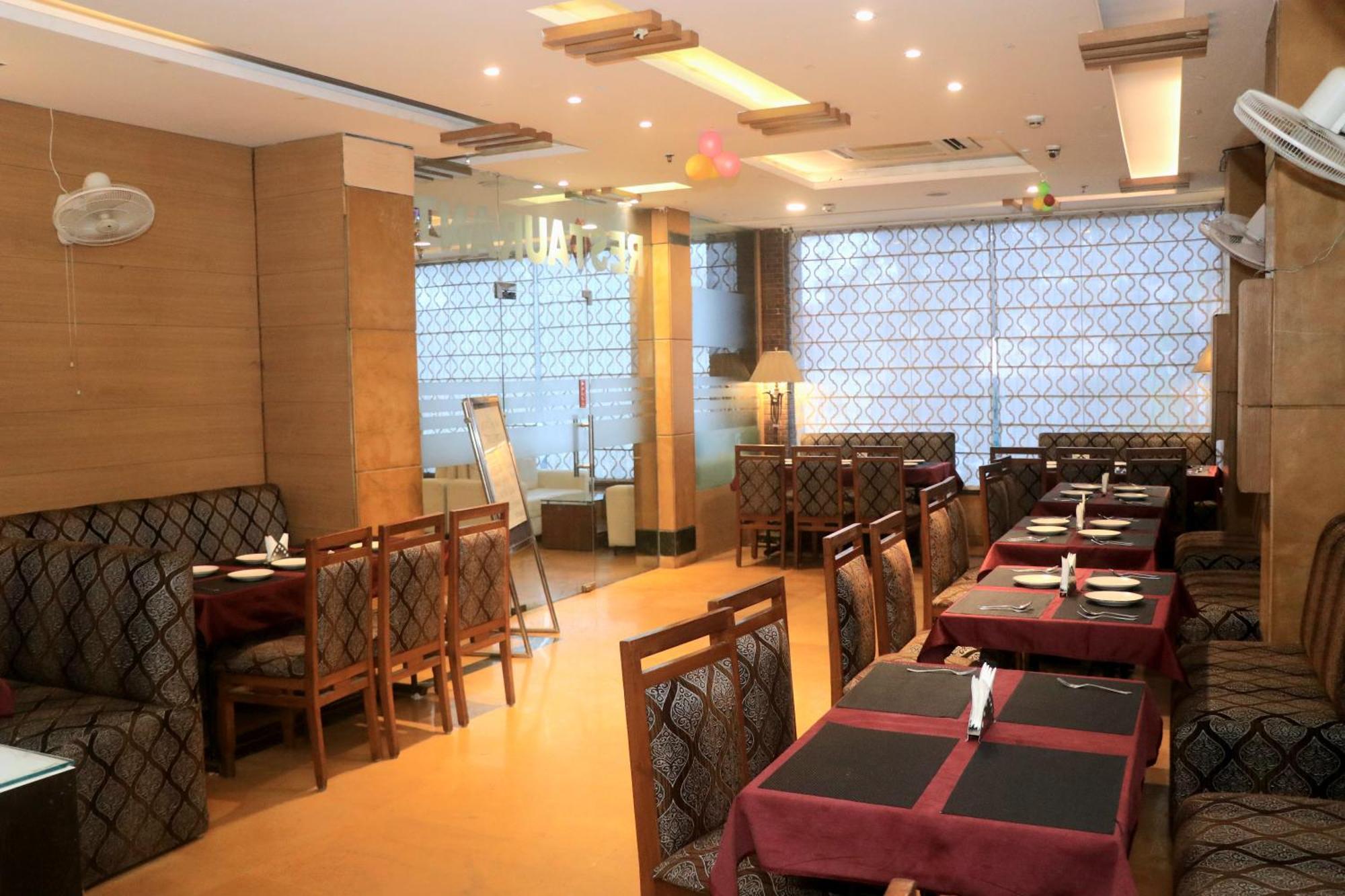 Modi Hotel & Resorts Pinjaur 外观 照片